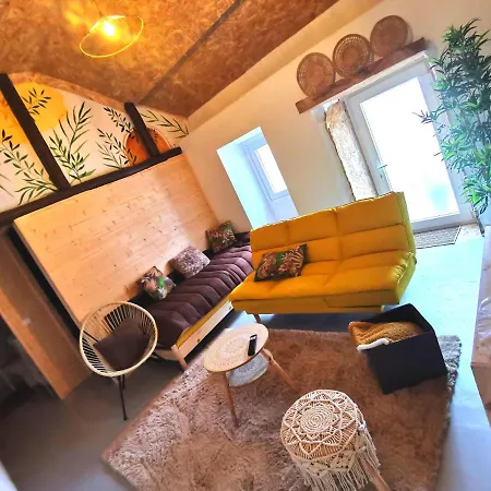 Linda House Casais de Sao Mamede