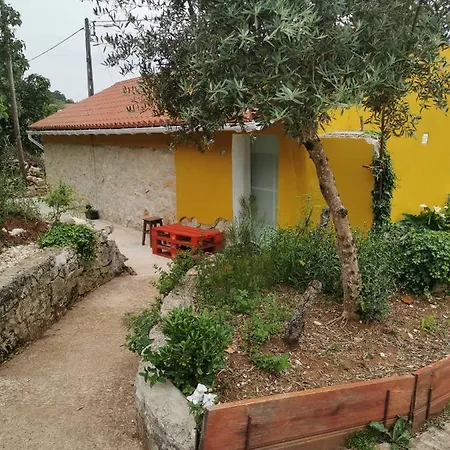 Linda House